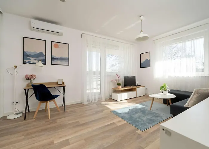 Wyjatkowy Z Parkingiem By Renters * Breslavia